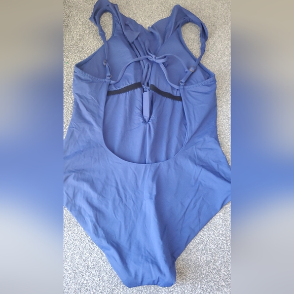 BECCA Onepiece Swimsuit - Picture 2 of 8